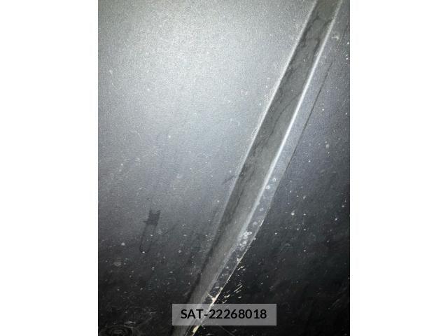 Tesla MODEL 3 2024-05 7360160-9