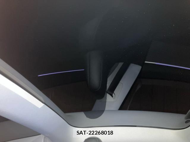 Tesla MODEL 3 2024-05 7360160-15