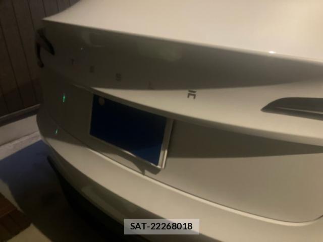 Tesla MODEL 3 2024-05 7360160-4