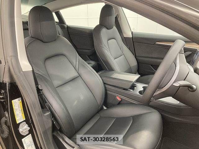Tesla MODEL 3 2021-05 7360162-11