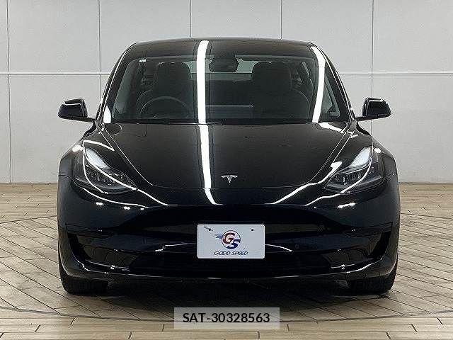 Tesla MODEL 3 2021-05 7360162-2