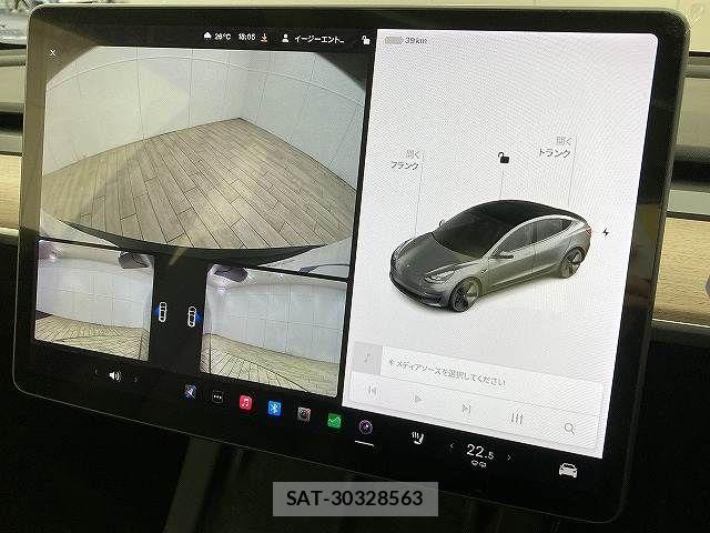 Tesla MODEL 3 2021-05 7360162-4