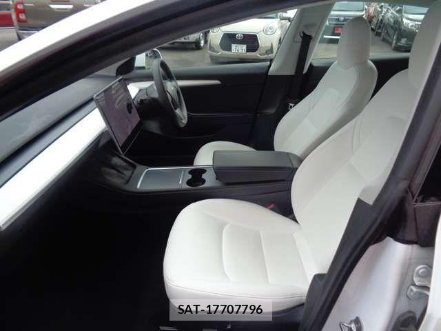 Tesla MODEL 3 2021-10 7394524-9