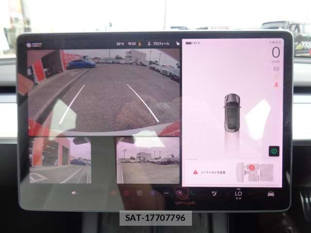 Tesla MODEL 3 2021-10 7394524-17
