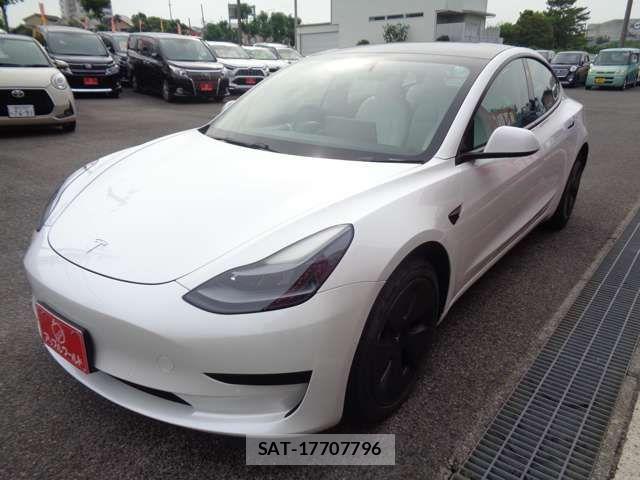 Tesla MODEL 3 2021-10 7394524-3