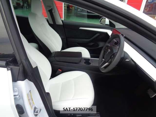 Tesla MODEL 3 2021-10 7394524-8