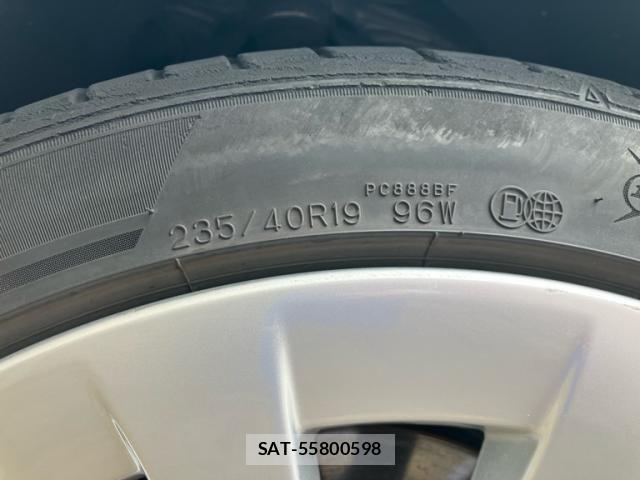 Tesla MODEL 3 2021-06 7458417-4
