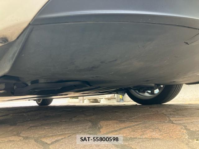 Tesla MODEL 3 2021-06 7458417-7