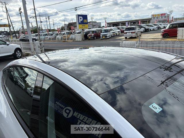 Tesla MODEL 3 2022-06 7510277-9