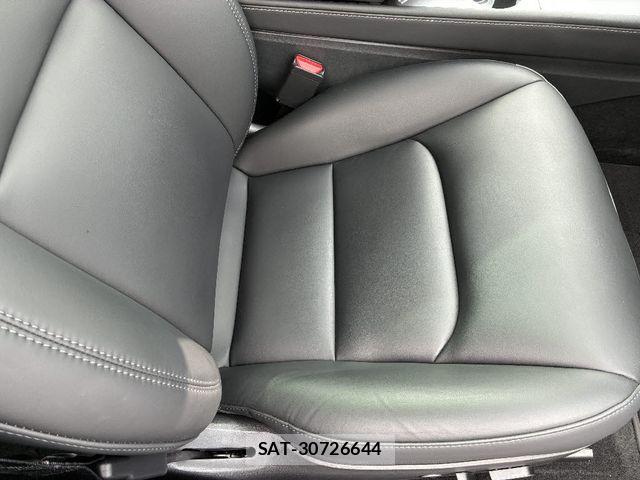 Tesla MODEL 3 2022-06 7510277-13