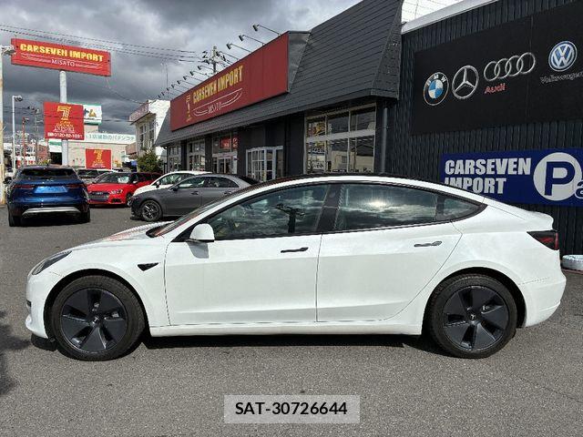 Tesla MODEL 3 2022-06 7510277-29