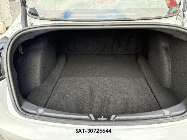 Tesla MODEL 3 2022-06 7510277-5