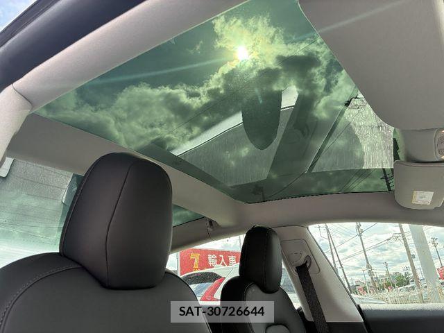 Tesla MODEL 3 2022-06 7510277-8