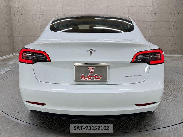 Tesla MODEL 3 2021-03 7503242-11