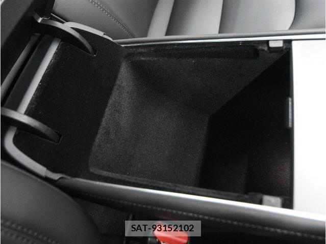 Tesla MODEL 3 2021-03 7503242-23