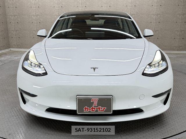 Tesla MODEL 3 2021-03 7503242-6