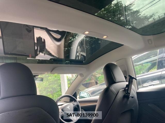 Tesla MODEL 3 2021-08 7503243-6