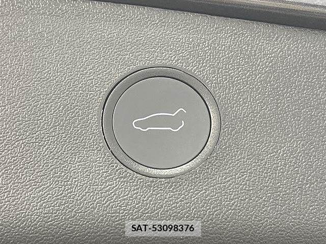 Tesla MODEL 3 2021-08 7503241-7
