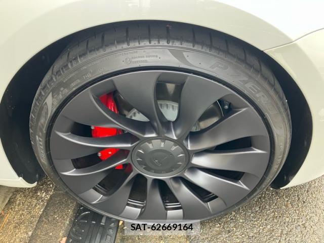 Tesla MODEL 3 2021-09 7562988-14