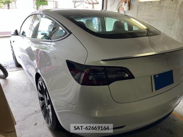 Tesla MODEL 3 2021-09 7562988-8
