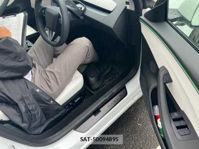 Tesla MODEL 3 2025-03 7562987-13