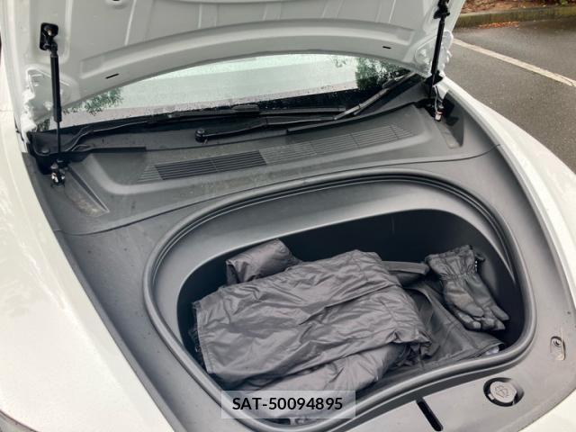 Tesla MODEL 3 2025-03 7562987-15