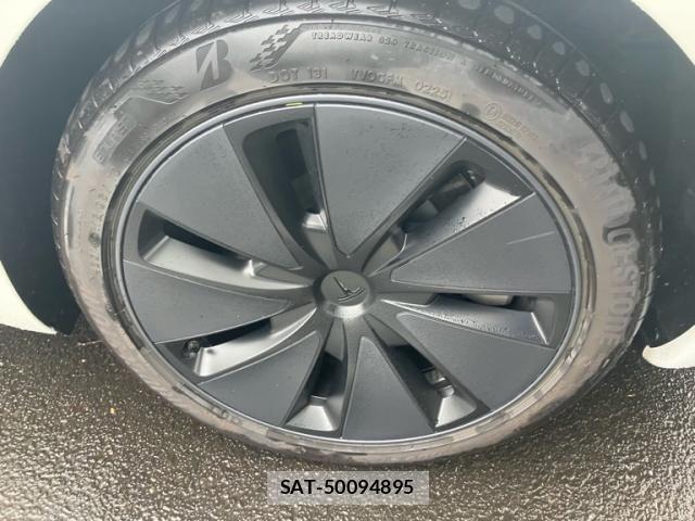 Tesla MODEL 3 2025-03 7562987-5