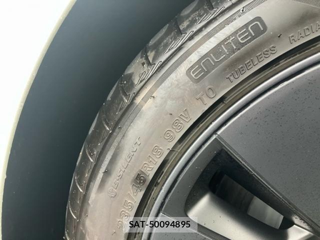 Tesla MODEL 3 2025-03 7562987-6