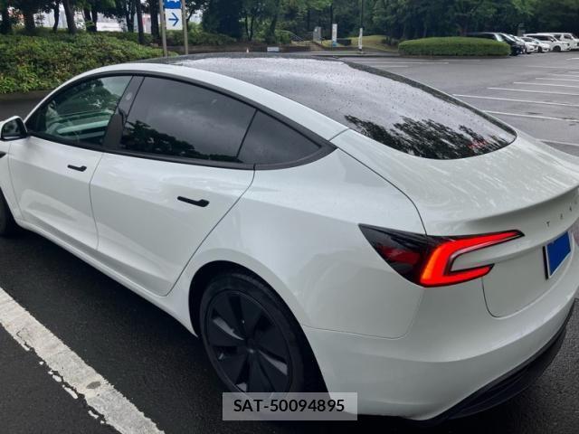 Tesla MODEL 3 2025-03 7562987-7