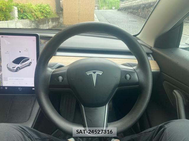 Tesla MODEL 3 2020-12 7620815-10