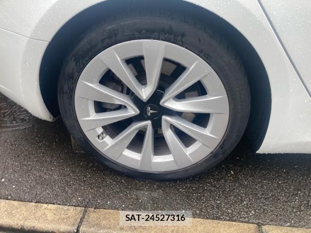 Tesla MODEL 3 2020-12 7620815-7