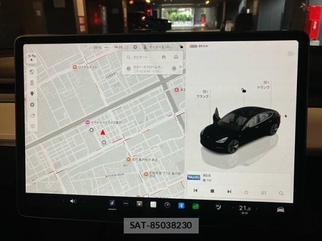 Tesla MODEL 3 2023-07 7729841-22