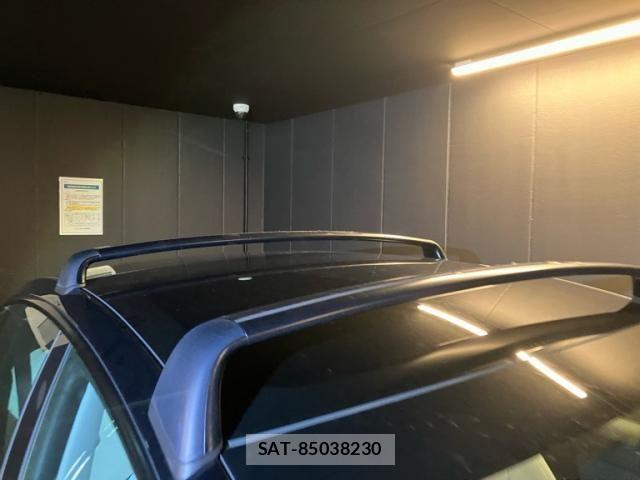 Tesla MODEL 3 2023-07 7729841-4