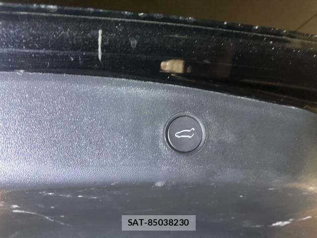Tesla MODEL 3 2023-07 7729841-8