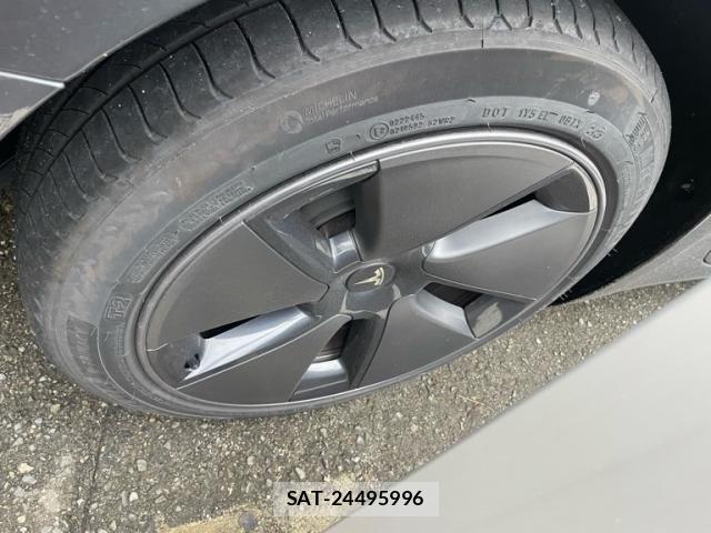 Tesla MODEL 3 2023-09 7729838-8