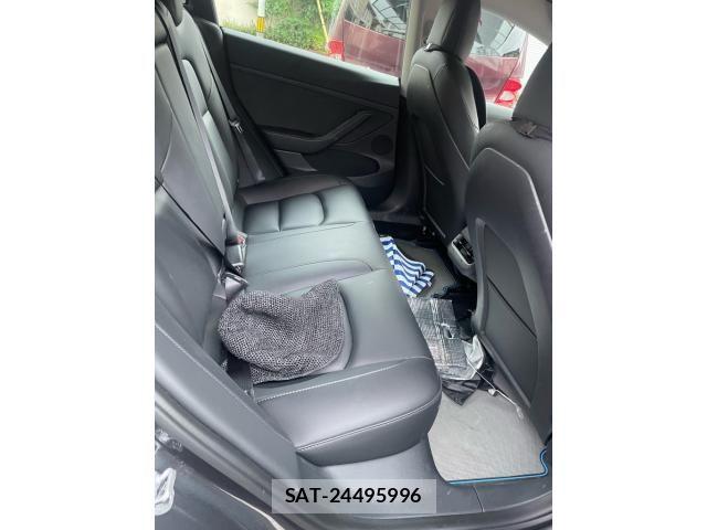 Tesla MODEL 3 2023-09 7729838-10