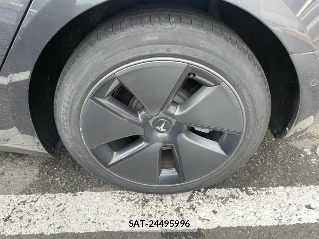 Tesla MODEL 3 2023-09 7729838-4
