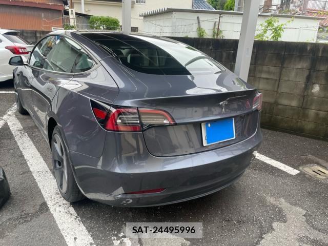 Tesla MODEL 3 2023-09 7729838-6