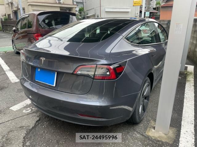 Tesla MODEL 3 2023-09 7729838-7