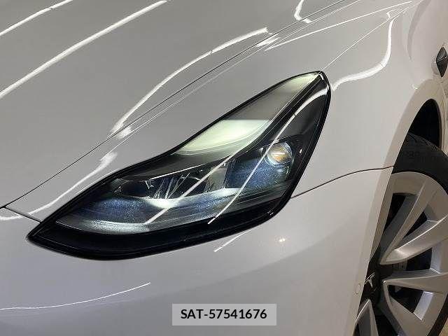 Tesla MODEL 3 2021-11 7729837-19