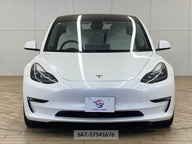 Tesla MODEL 3 2021-11 7729837-2