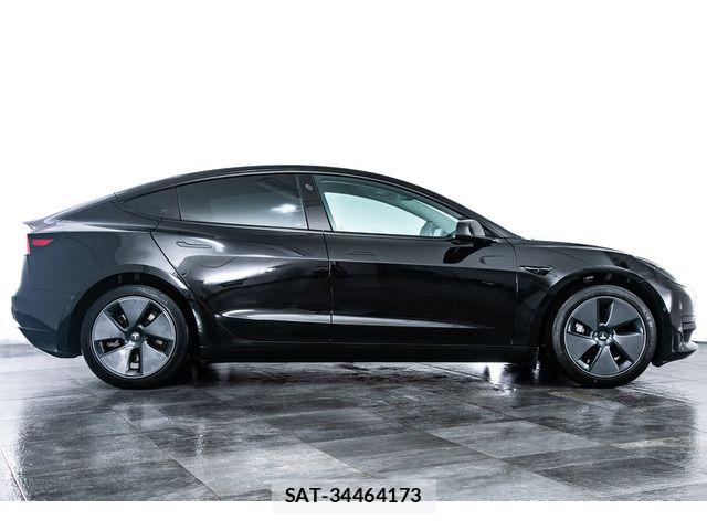 Tesla MODEL 3 2022-06 7729840-12
