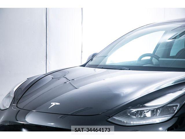Tesla MODEL 3 2022-06 7729840-15