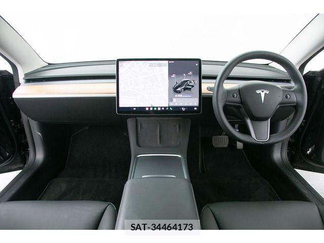 Tesla MODEL 3 2022-06 7729840-1