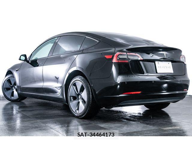 Tesla MODEL 3 2022-06 7729840-7