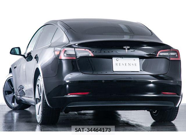 Tesla MODEL 3 2022-06 7729840-8