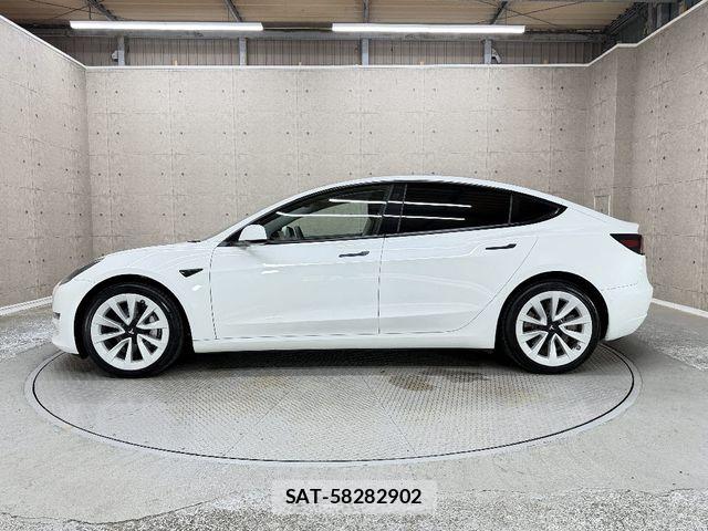 Tesla MODEL 3 2021-05 7789869-9
