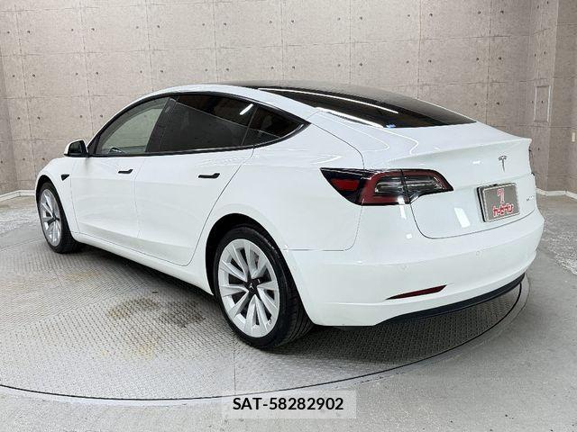 Tesla MODEL 3 2021-05 7789869-10