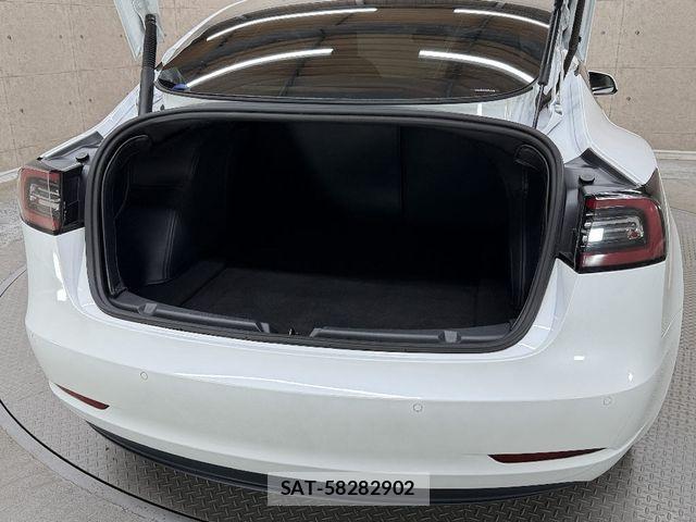 Tesla MODEL 3 2021-05 7789869-12