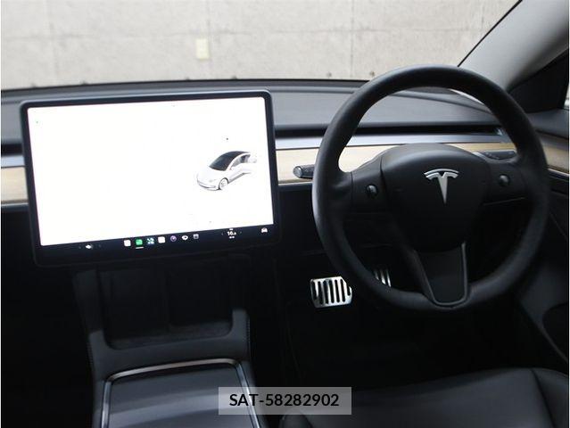 Tesla MODEL 3 2021-05 7789869-15